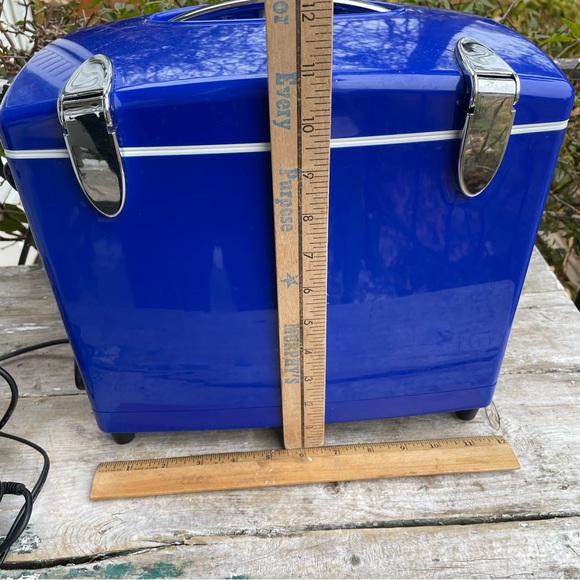 The sharper image blue Hot & cold snack box portable food storage - Picture 14 of 15